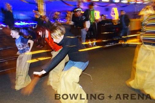 FASCHINGSPARTY in der BOWLING-ARENA