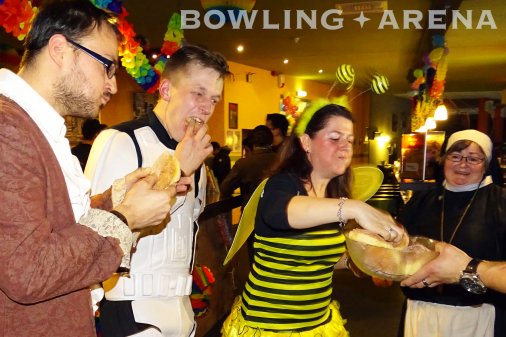 FASCHINGSPARTY in der BOWLING-ARENA