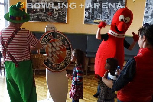 Großes Kinderfest in der BOWLING-ARENA
